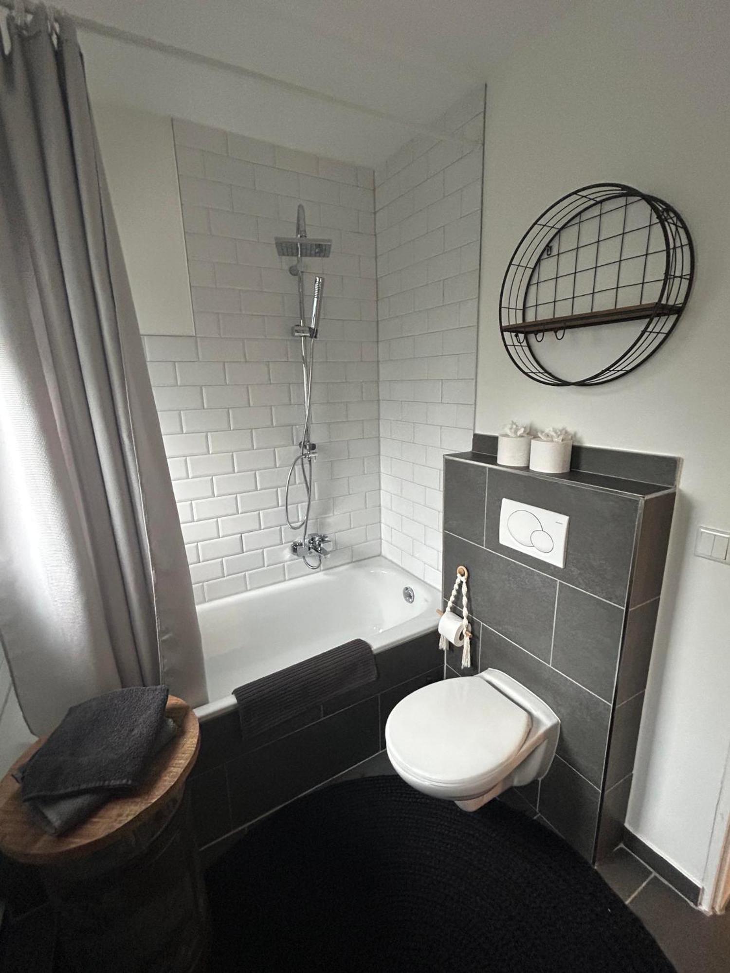 Cosy Bungalow-Apartment In Ruhiger Toplage - Naehe Duesseldorf كريفيلد المظهر الخارجي الصورة